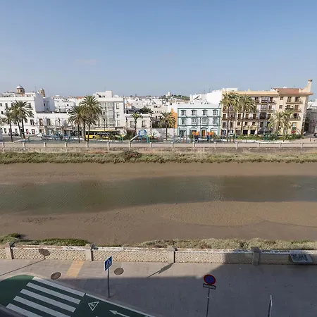 Verano En Chiclana 公寓 *